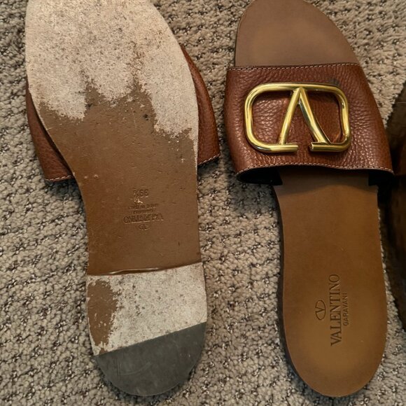 Valentino Garavani Tan Sandal - Picture 3 of 5